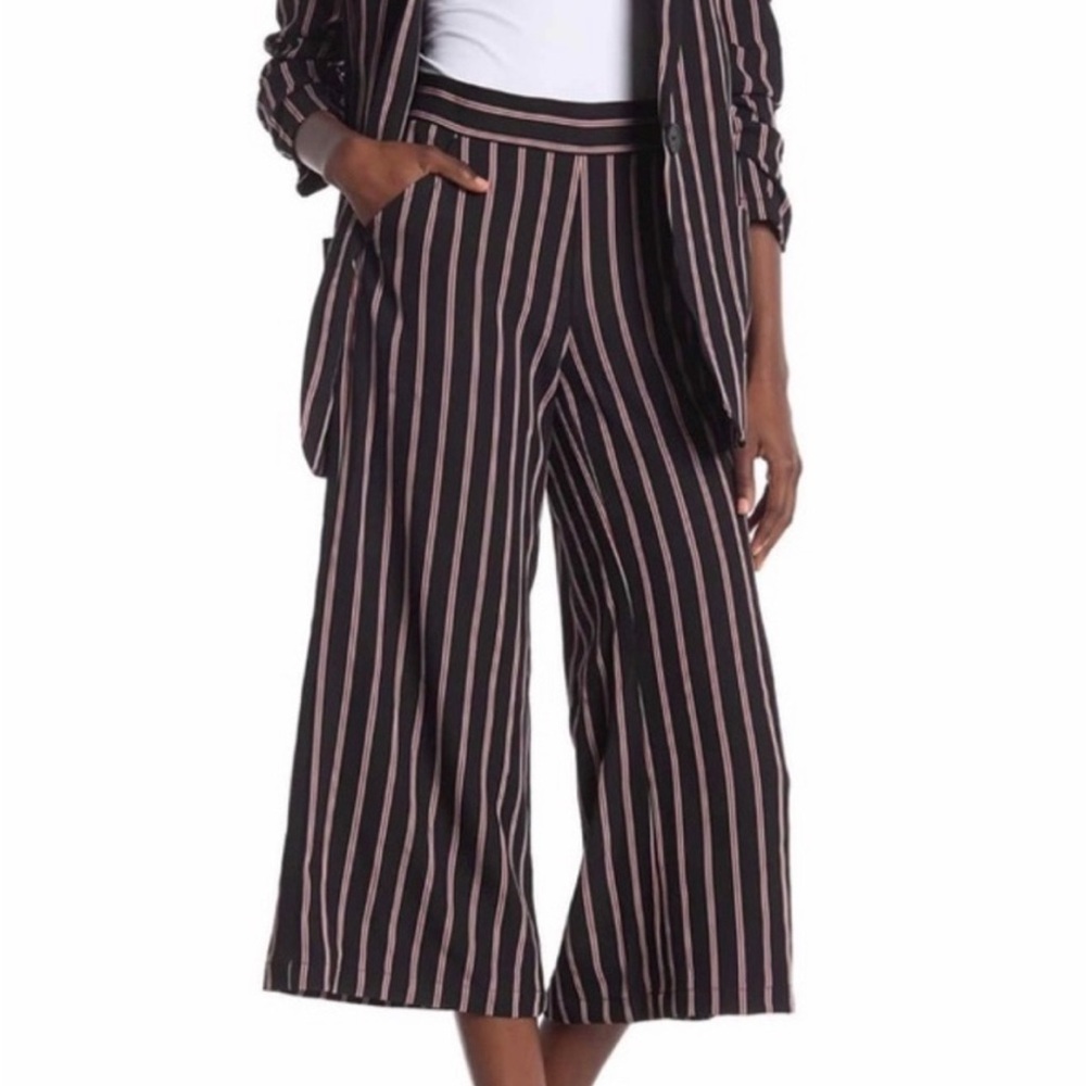 NWT Max Studio Cropped Striped Wide-Leg Pants